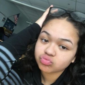 Meet your Posher, Alison